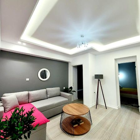 Anis Apartments Sarandë Exteriér fotografie