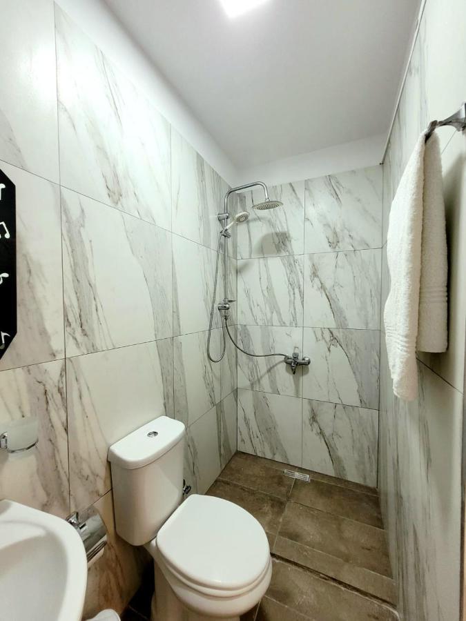 Anis Apartments Sarandë Exteriér fotografie