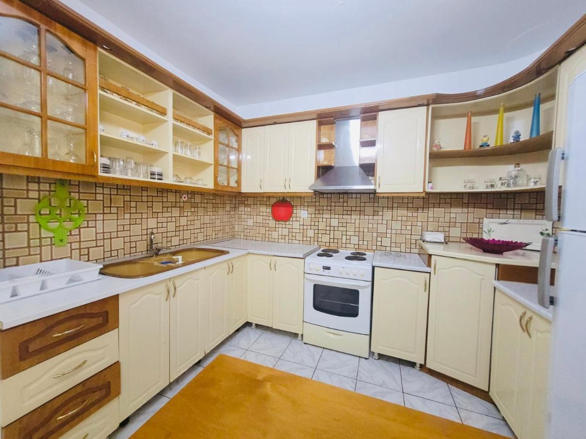 Anis Apartments Sarandë Exteriér fotografie